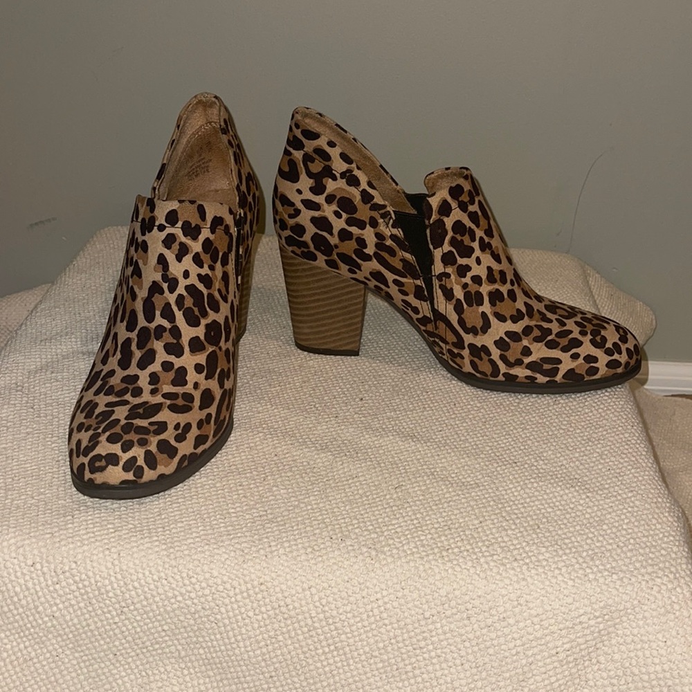 Dr. Scholl’s Leopard Booties